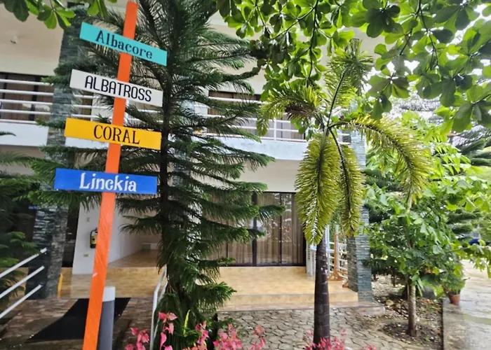 Hotel Palanas By The Sea 3*